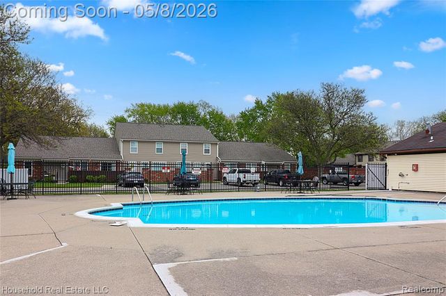 39363 Heatherheath Drive, Clinton Township, MI 48038