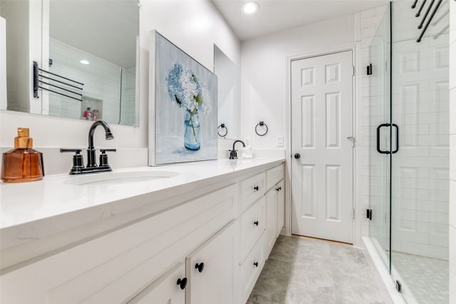 9130 Valley Chapel Lane, Dallas, TX 75220