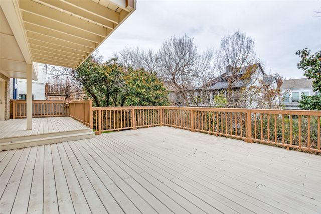 9130 Valley Chapel Lane, Dallas, TX 75220