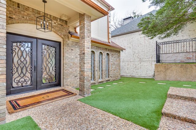 9130 Valley Chapel Lane, Dallas, TX 75220