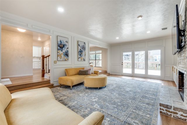 9130 Valley Chapel Lane, Dallas, TX 75220