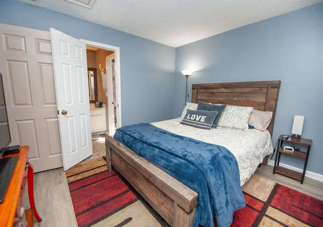 220 Garfield Lane, Simpsonville, SC 29681