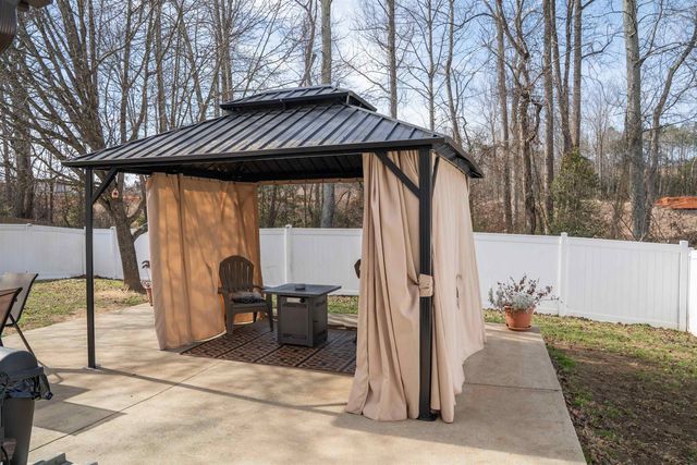 220 Garfield Lane, Simpsonville, SC 29681