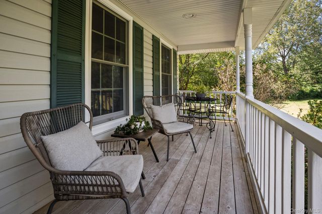 6 Ridge Circle, Mahopac, NY 10541