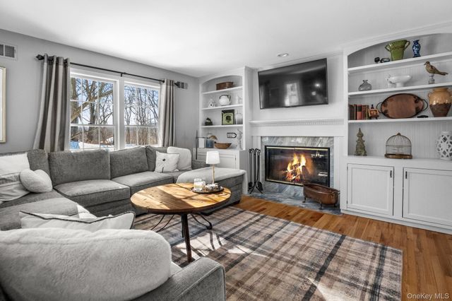 6 Ridge Circle, Mahopac, NY 10541