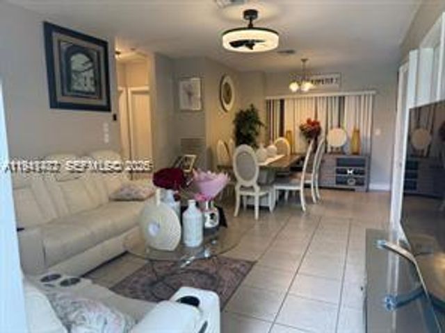 4620 SW 31st Dr, West Park, FL 33023