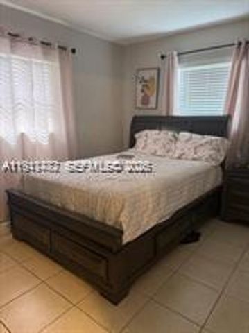 4620 SW 31st Dr, West Park, FL 33023