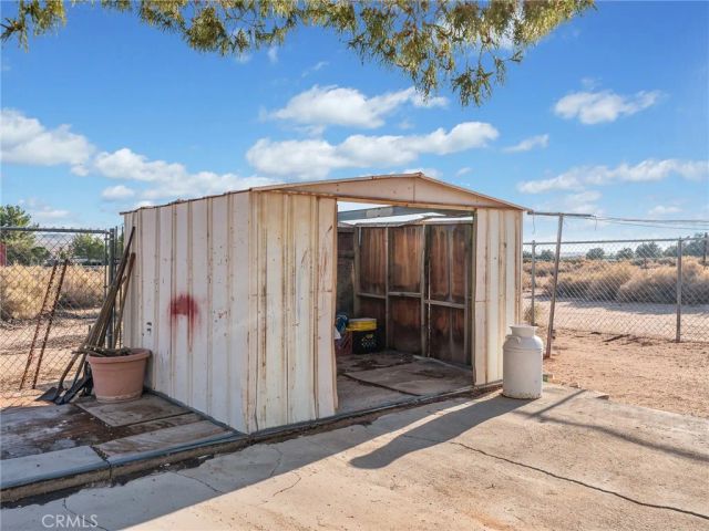 17757 Wheeler Road, Helendale, CA 92342