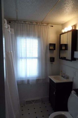 6808 Carolina Avenue, Hammond, IN 46323