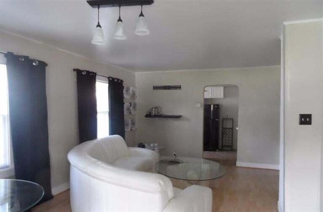 6808 Carolina Avenue, Hammond, IN 46323