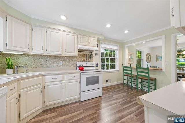 23 Benvenue Avenue, West Orange, NJ 07052