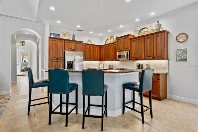 5013 HANGING MOSS LANE, Sarasota, FL 34238