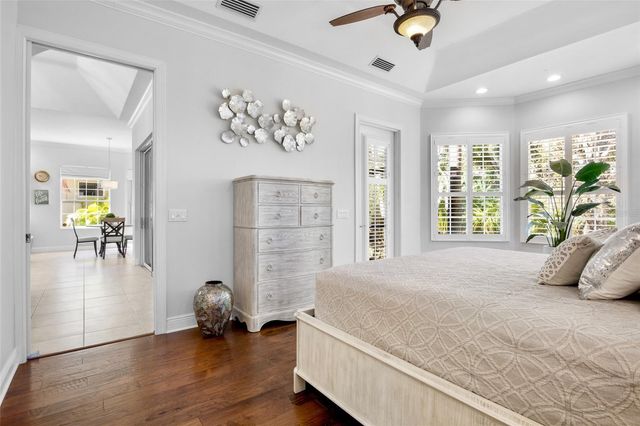 5013 HANGING MOSS LANE, Sarasota, FL 34238