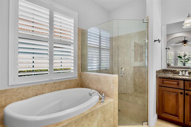 5013 HANGING MOSS LANE, Sarasota, FL 34238