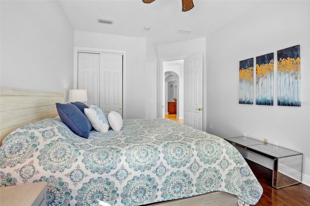 5013 HANGING MOSS LANE, Sarasota, FL 34238