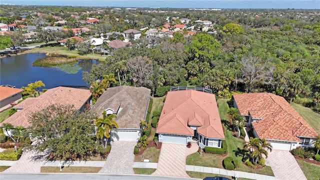 5013 HANGING MOSS LANE, Sarasota, FL 34238
