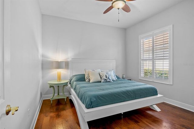 5013 HANGING MOSS LANE, Sarasota, FL 34238