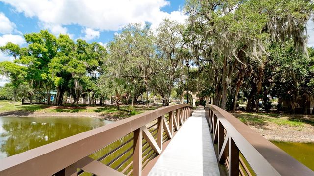 5013 HANGING MOSS LANE, Sarasota, FL 34238