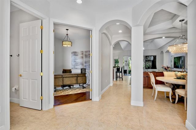 5013 HANGING MOSS LANE, Sarasota, FL 34238