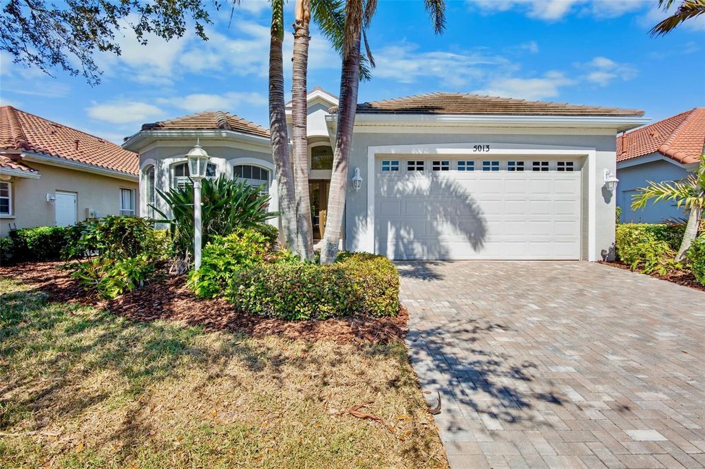 5013 HANGING MOSS LANE, Sarasota, FL 34238