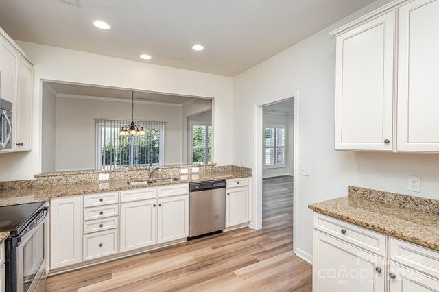 15642 Canmore Street, Charlotte, NC 28277