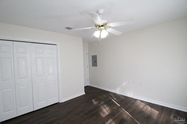 2340 Shoal Creek Dr, Pensacola, FL 32514