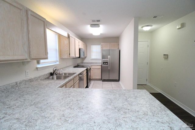 2340 Shoal Creek Dr, Pensacola, FL 32514