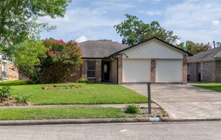 419 Capehill Drive, Houston, TX 77598