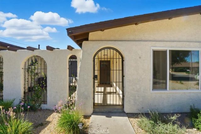 9416 Emerald, Fontana, CA 92335