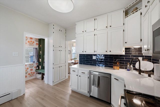 118 E Van Buren STREET, Port Washington, WI 53074