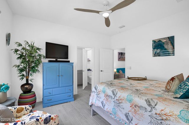710 Coral Reef Way, Daytona Beach, FL 32124