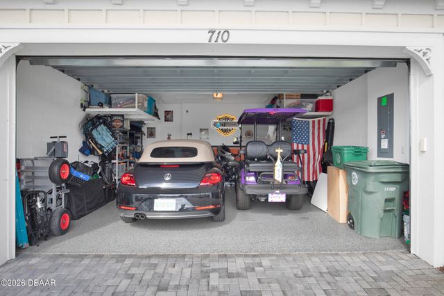710 Coral Reef Way, Daytona Beach, FL 32124