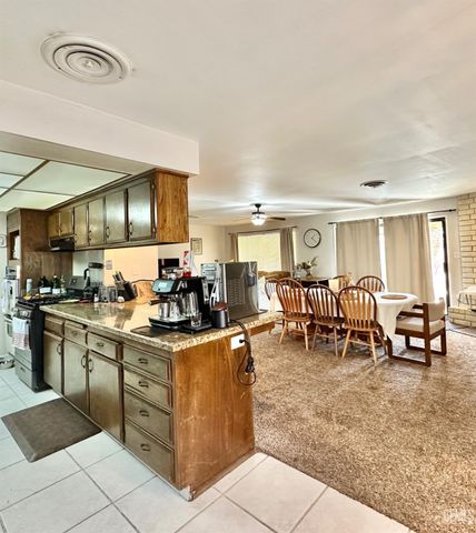 6601 Chelan Court, Bakersfield, CA 93309