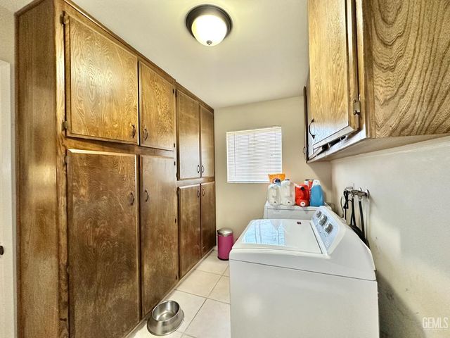 6601 Chelan Court, Bakersfield, CA 93309