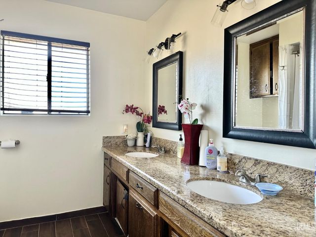 6601 Chelan Court, Bakersfield, CA 93309