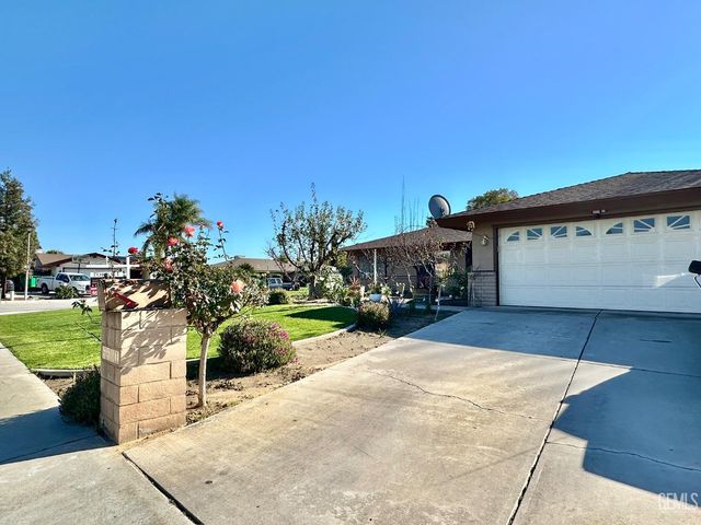 6601 Chelan Court, Bakersfield, CA 93309