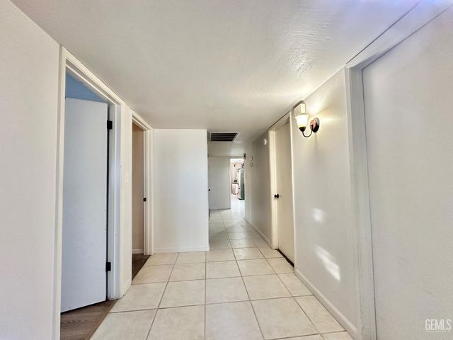 6601 Chelan Court, Bakersfield, CA 93309