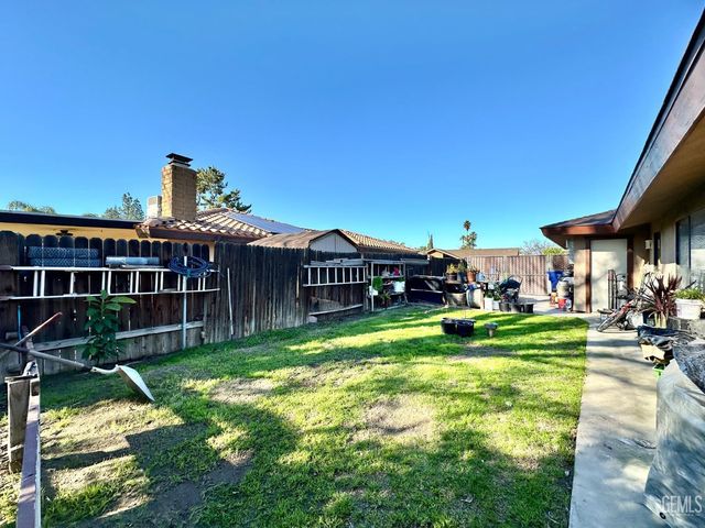 6601 Chelan Court, Bakersfield, CA 93309