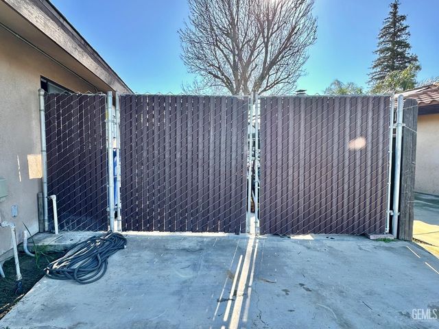 6601 Chelan Court, Bakersfield, CA 93309