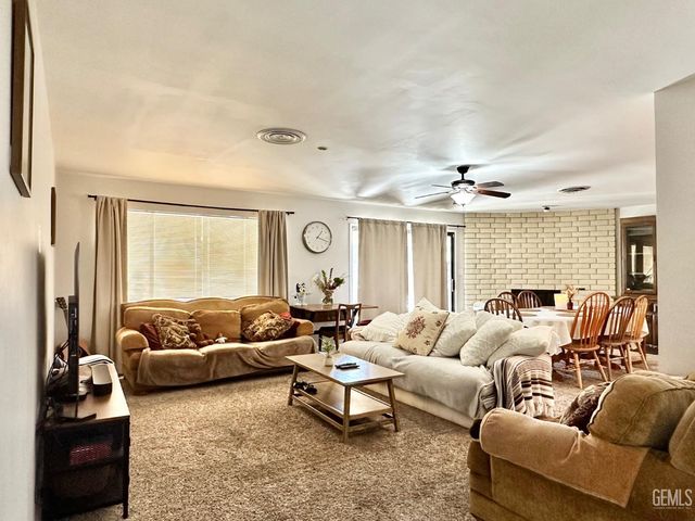 6601 Chelan Court, Bakersfield, CA 93309