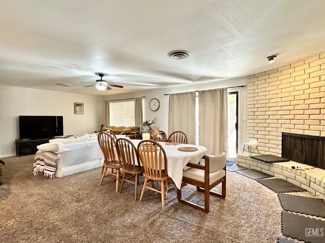 6601 Chelan Court, Bakersfield, CA 93309