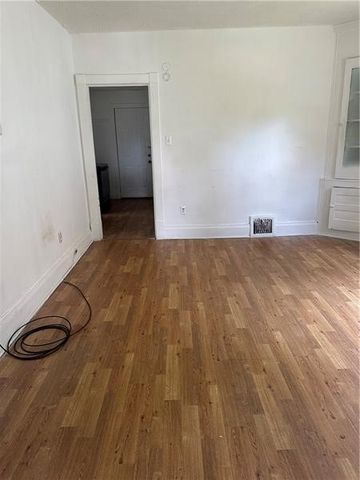 268 Malleable St, Sharon, PA 16146