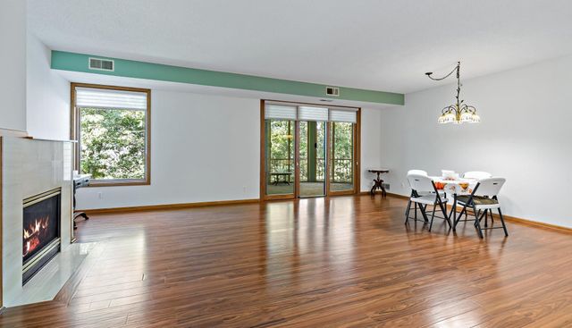 5985 Rowland Road 308, Minnetonka, MN 55343