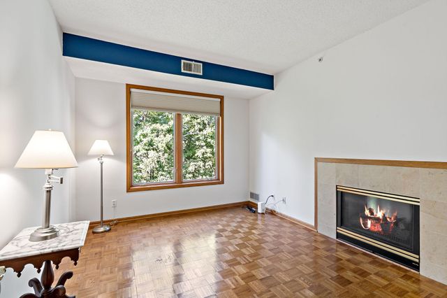 5985 Rowland Road 308, Minnetonka, MN 55343