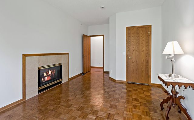 5985 Rowland Road 308, Minnetonka, MN 55343