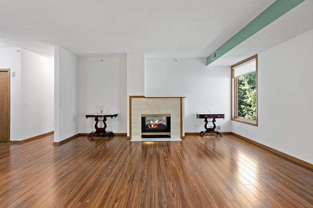 5985 Rowland Road 308, Minnetonka, MN 55343