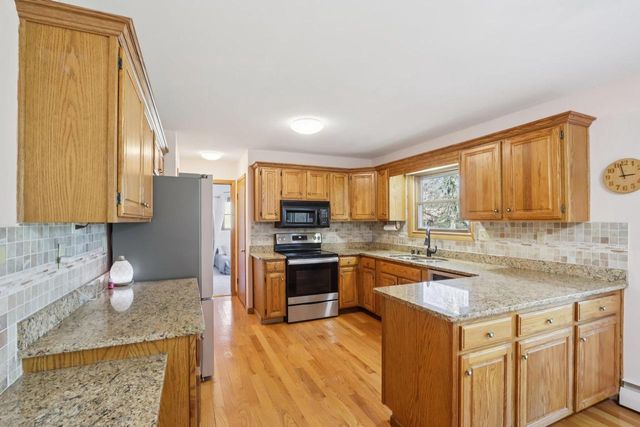 1018 S Ferry DRIVE, Lake Mills, WI 53551