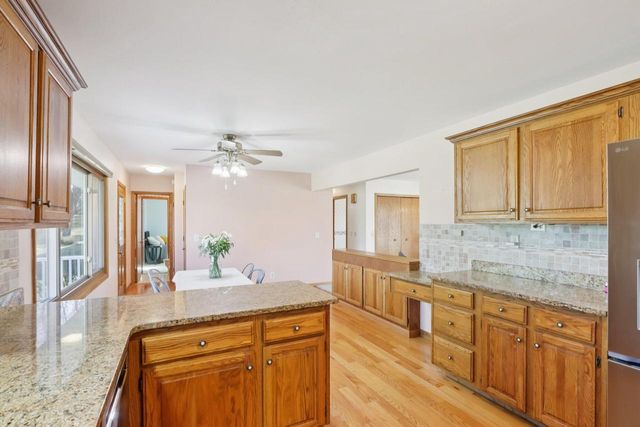 1018 S Ferry DRIVE, Lake Mills, WI 53551