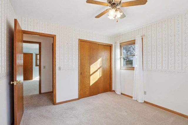 1018 S Ferry DRIVE, Lake Mills, WI 53551