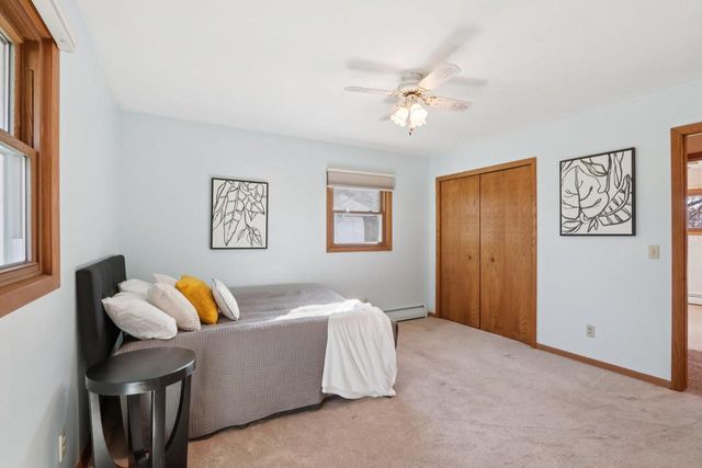 1018 S Ferry DRIVE, Lake Mills, WI 53551